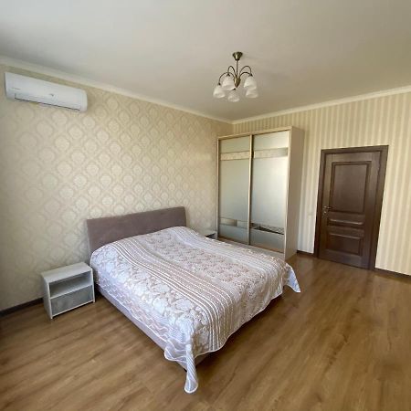 Квартира На Французькому Бульварі Біля Моря Та Інституту Філатова Одеса Ngoại thất bức ảnh